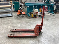 Bt lifter hand hydraulische palletwagen - afbeelding 4 van  6