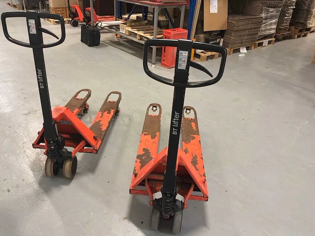Bt lifter lhm 230 hand hydraulische palletwagen (2x) - afbeelding 4 van  6