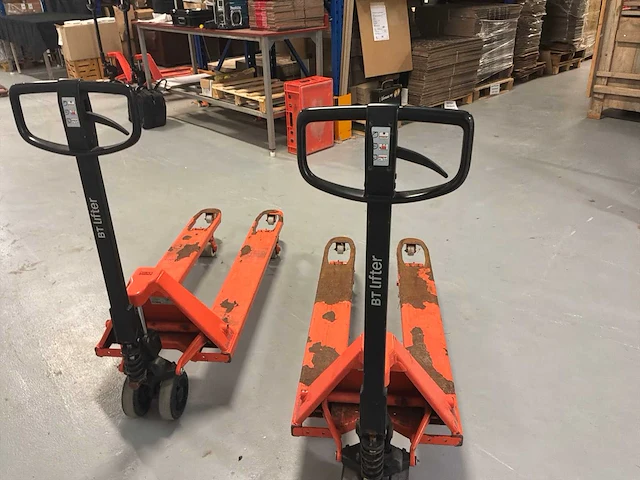 Bt lifter lhm 230 hand hydraulische palletwagen (2x) - afbeelding 4 van  6
