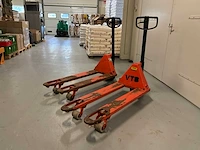 Bt lifter lhm 230 hand hydraulische palletwagen (2x)