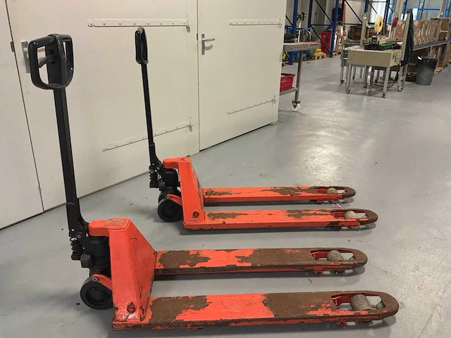 Bt lifter lhm 230 hand hydraulische palletwagen (2x) - afbeelding 6 van  6