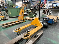Bt lifter lhm250 hand hydraulische palletwagen - afbeelding 1 van  5
