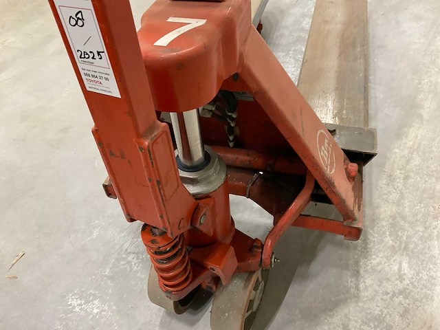 Bt-lifters bt l 2000/9 hand hydraulische palletwagen met weegschaal - afbeelding 10 van  13