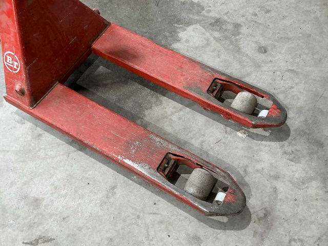 Bt lifters btl 2000/9 hand hydraulische palletwagen - afbeelding 2 van  6