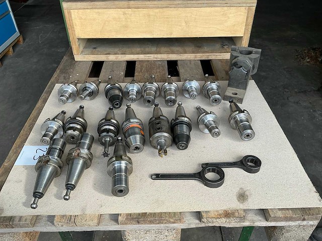 Bt40 gereedschapshouders (19x) - afbeelding 1 van  4