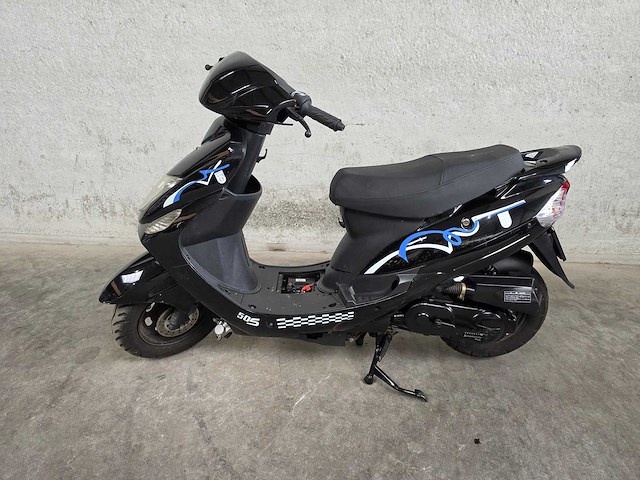 Btc - bromscooter - city - 4t 45km uitvoering f403vx - afbeelding 1 van  9