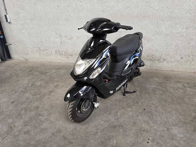 Btc - bromscooter - city - 4t 45km uitvoering f403vx - afbeelding 1 van  4