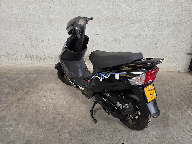 Btc - bromscooter - city - 4t 45km uitvoering f403vx - afbeelding 2 van  4