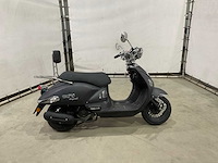 Btc - bromscooter - legend e4 - scooter - afbeelding 8 van  14