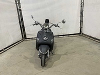 Btc - bromscooter - legend e4 - scooter - afbeelding 10 van  14