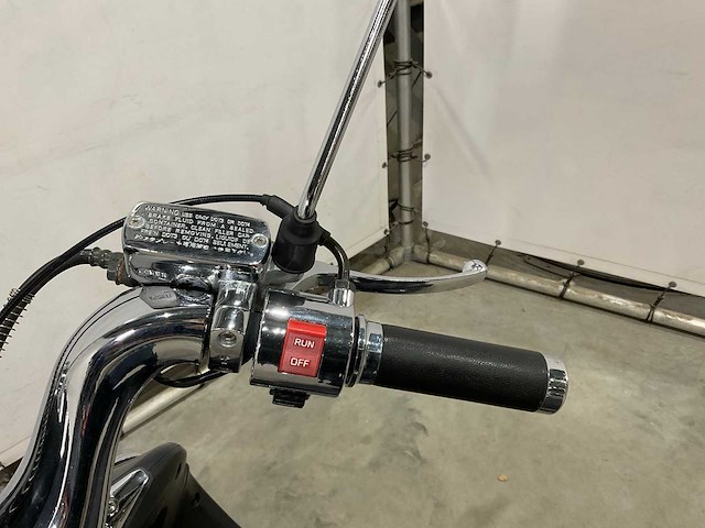Btc - bromscooter - legend e4 - scooter - afbeelding 13 van  14