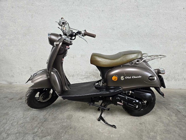 Btc - bromscooter - old classic - 4t 45km uitvoering dds95r - afbeelding 1 van  7