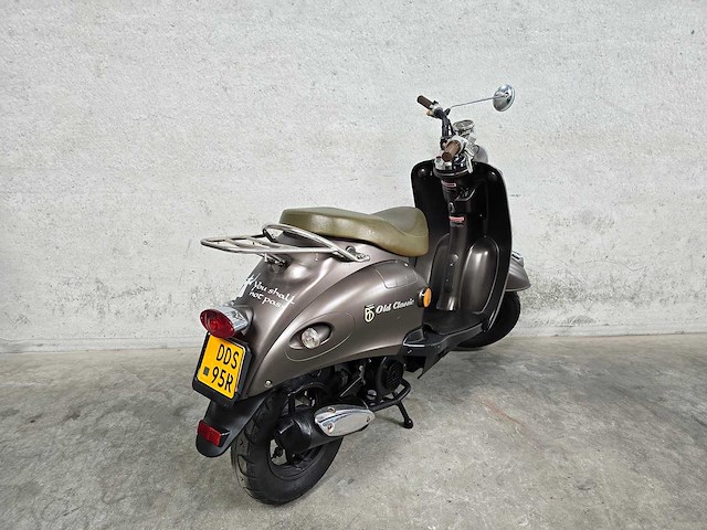 Btc - bromscooter - old classic - 4t 45km uitvoering dds95r - afbeelding 5 van  7