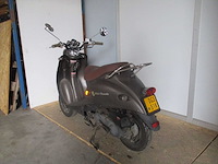 Btc - bromscooter - old classic - scooter - afbeelding 2 van  11