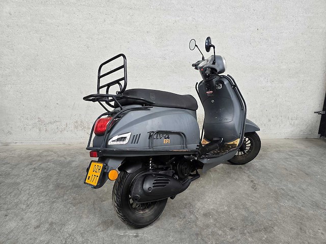 Btc - bromscooter - riva - 4t 45km uitvoering dzr17t - afbeelding 5 van  7