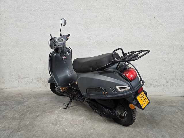 Btc - bromscooter - riva - 4t 45km uitvoering dzr17t - afbeelding 6 van  7