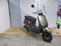 Btc - bromscooter - riva efi injectie - scooter - afbeelding 11 van  11