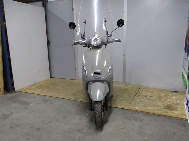 Btc - bromscooter - riva rs nardo grey injectie - scooter - afbeelding 3 van  11