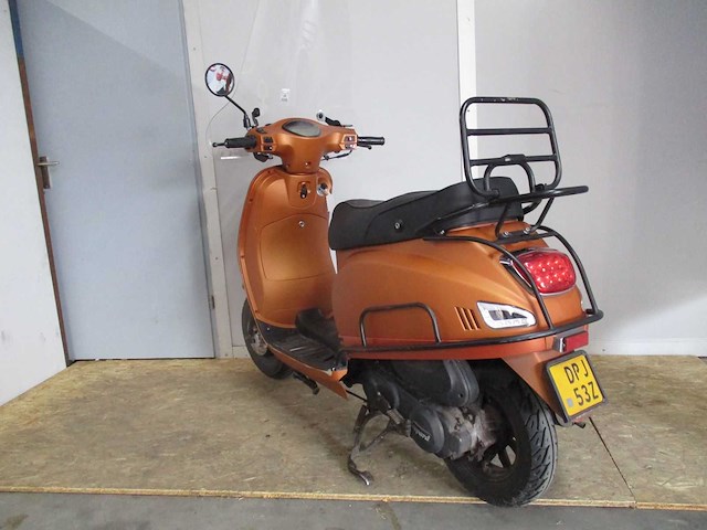 Btc - bromscooter - riva sport - scooter - afbeelding 6 van  11