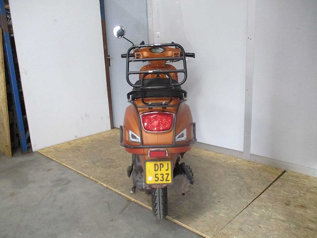 Btc - bromscooter - riva sport - scooter - afbeelding 10 van  11