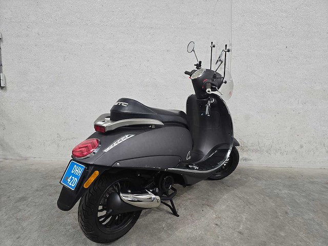 Btc - snorscooter - ceo - 4t 25km uitvoering dhh42d - afbeelding 5 van  7