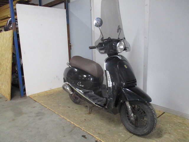 Btc - snorscooter - ceo - scooter - afbeelding 7 van  11