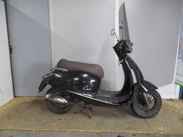 Btc - snorscooter - ceo - scooter - afbeelding 8 van  11
