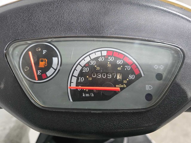 Btc - snorscooter - city - 4t 25km uitvoering dgk70p - afbeelding 7 van  7