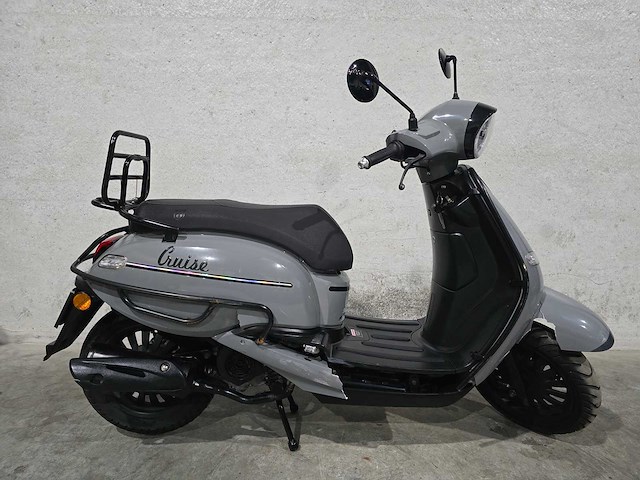 Btc - snorscooter - cruise e4 - 4t 25km uitvoering dzv26x - afbeelding 2 van  8
