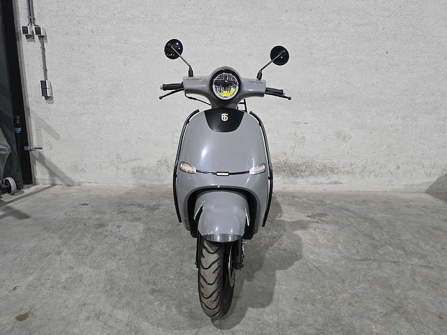 Btc - snorscooter - cruise e4 - 4t 25km uitvoering dzv26x - afbeelding 4 van  8