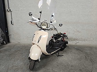 Btc - snorscooter - grande retro - 4t 25km uitvoering dbz32z - afbeelding 3 van  8
