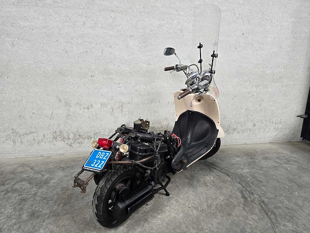 Btc - snorscooter - grande retro - 4t 25km uitvoering dbz32z - afbeelding 5 van  8