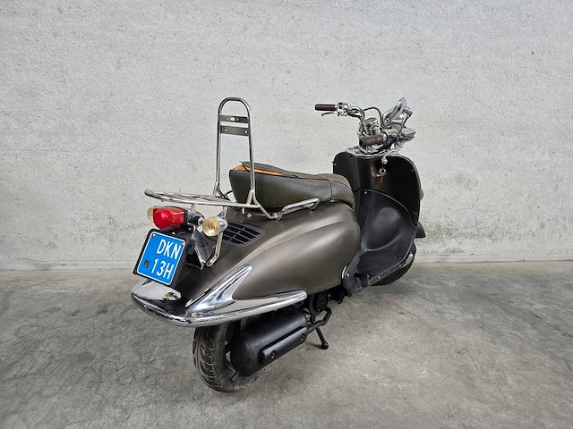 Btc - snorscooter - grande retro gt2 - 4t 25km uitvoering dkn13h - afbeelding 5 van  7