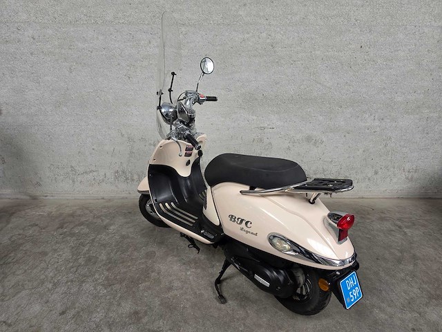 Btc - snorscooter - legend - 4t 25km uitvoering dhj59p - afbeelding 6 van  7