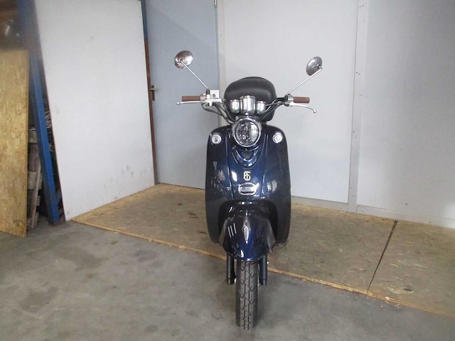 Btc - snorscooter - old classic e4 injectie - scooter - afbeelding 5 van  12