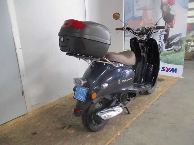 Btc - snorscooter - old classic e4 injectie - scooter - afbeelding 10 van  12