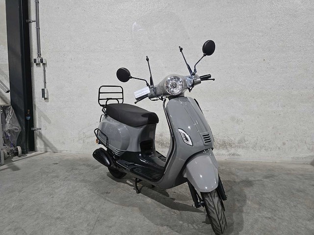 Btc - snorscooter - riva - 4t 25km uitvoering fpd73x - afbeelding 4 van  7