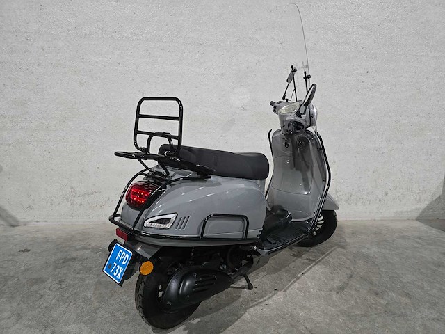 Btc - snorscooter - riva - 4t 25km uitvoering fpd73x - afbeelding 5 van  7