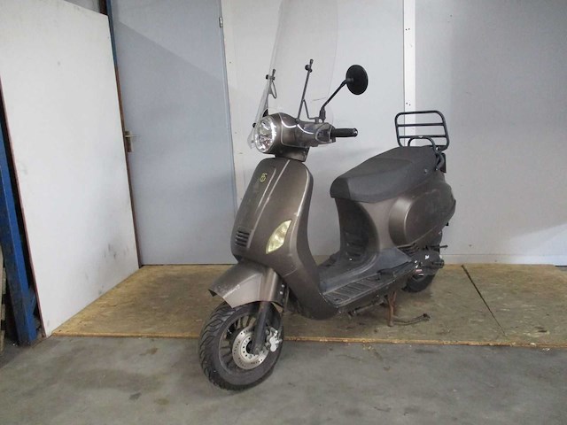 Btc - snorscooter - riva - scooter - afbeelding 4 van  11
