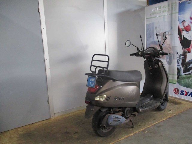 Btc - snorscooter - riva - scooter - afbeelding 9 van  11