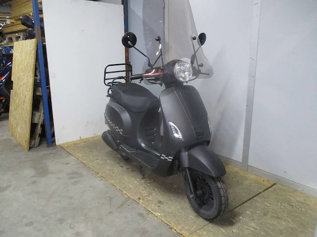 Btc - snorscooter - riva injectie - scooter - afbeelding 7 van  11