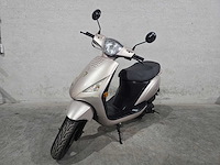 Btc - snorscooter - streetline - 4t 25km uitvoering dnx50t - afbeelding 3 van  7