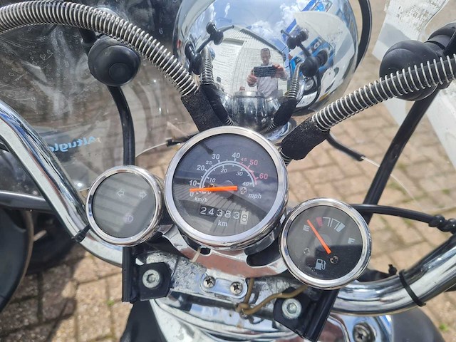 Btc grand retro / killerbee torino - snorscooter - grande retro old - dkz-03-r - afbeelding 4 van  6