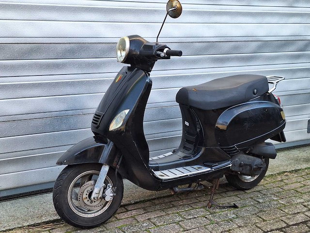 Btc iva lux 25 km snorscooter 4takt - afbeelding 1 van  4