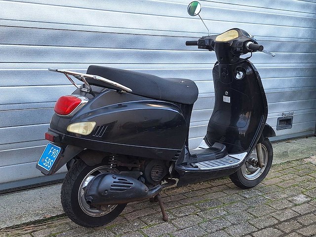 Btc iva lux 25 km snorscooter 4takt - afbeelding 3 van  4