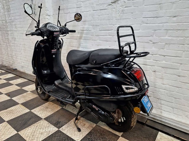 Btc riva 25 km snorscooter 4takt - afbeelding 3 van  7