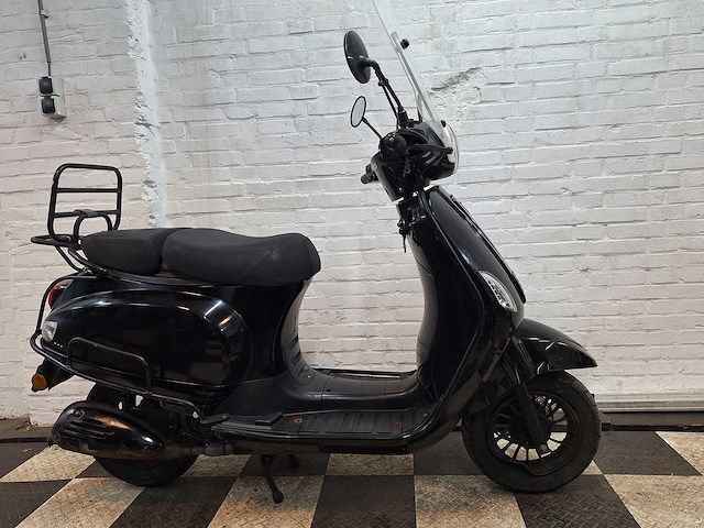 Btc riva 25 km snorscooter 4takt - afbeelding 5 van  7