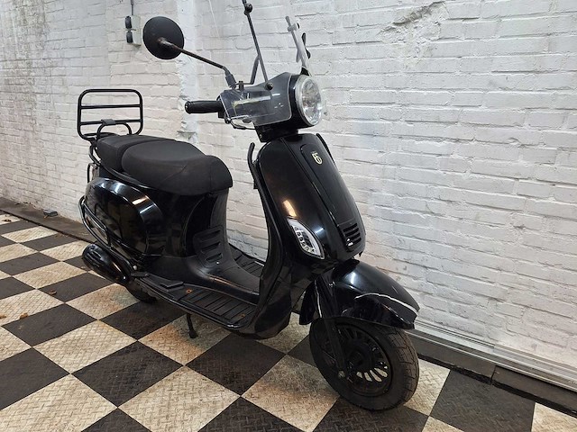 Btc riva 25 km snorscooter 4takt - afbeelding 6 van  7