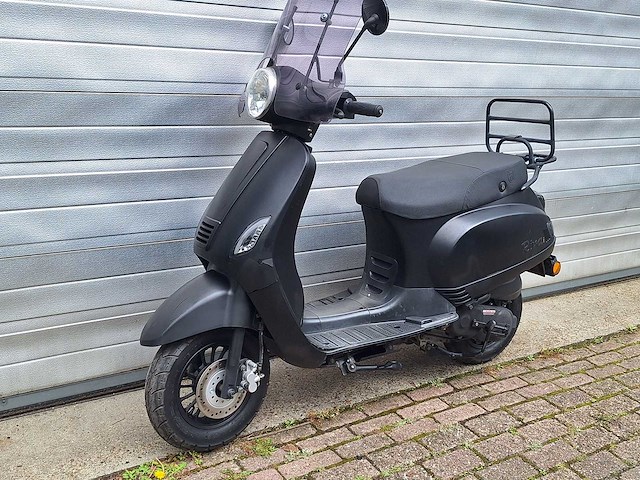 Btc riva 25 km snorscooter 4takt - afbeelding 2 van  7