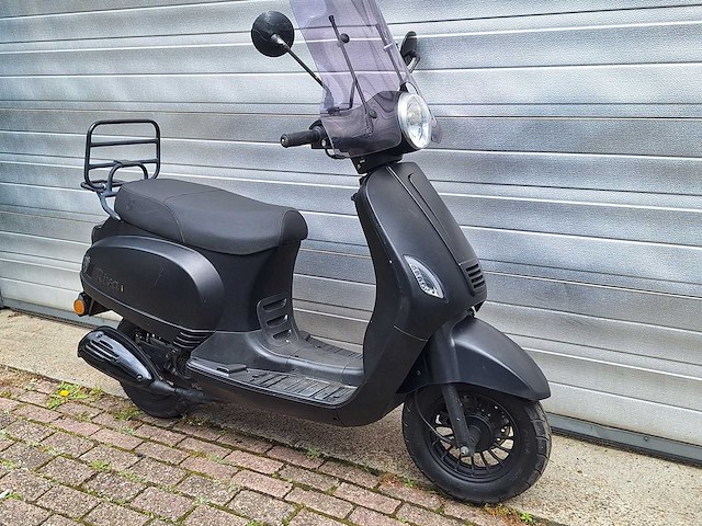 Btc riva 25 km snorscooter 4takt - afbeelding 7 van  7